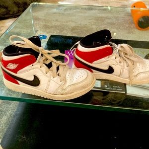 Nike Jordan 1 boys size size 1